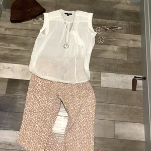 Sheer, capped sleeved, cream blouse L